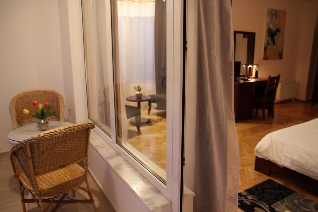 Hotel De Paris Tirana Exterior photo